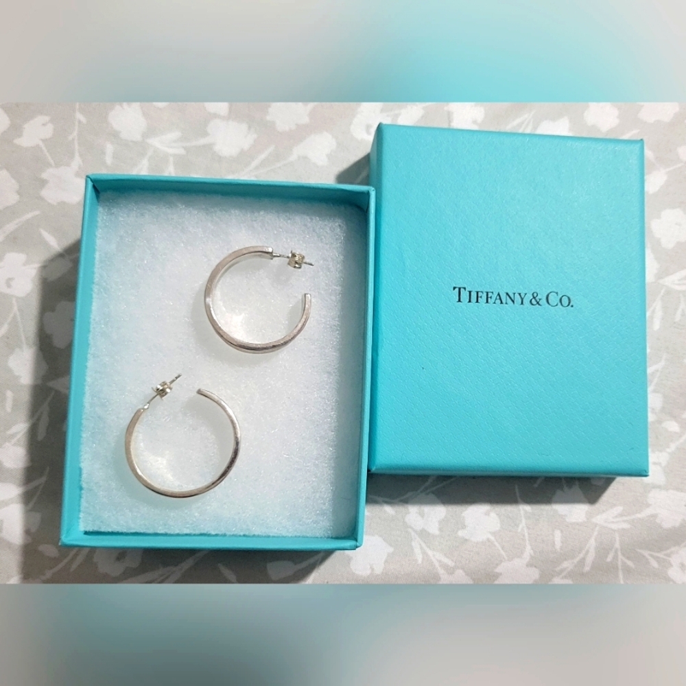 Tiffany & Co Earrings!!